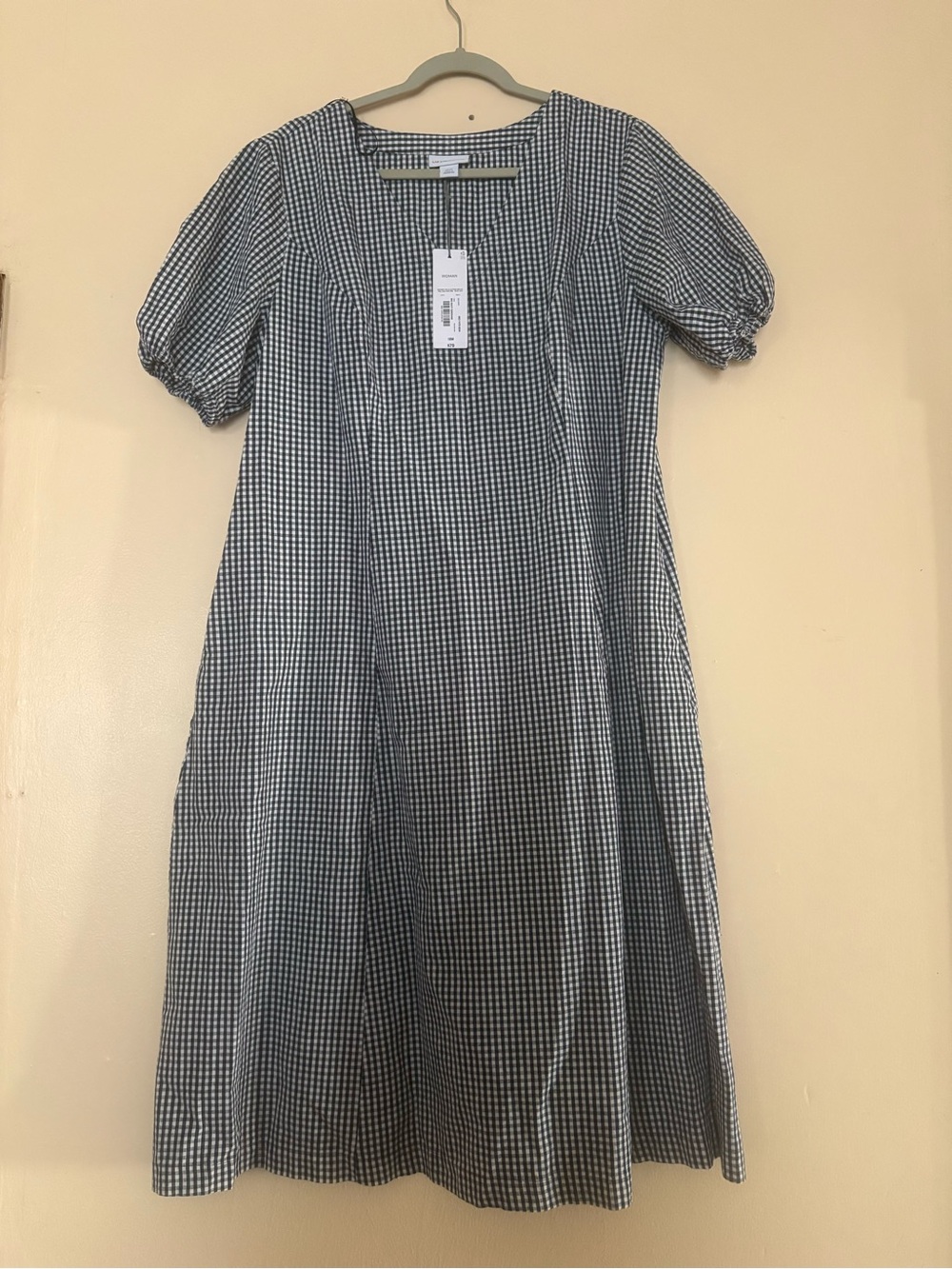 Liz Claiborne Black and White Gingham Midi Dress with Puff Sleeves